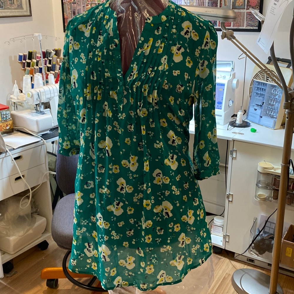 !! NEW PRI$E  Sheer green light floral print top. Was $14 NOW $11